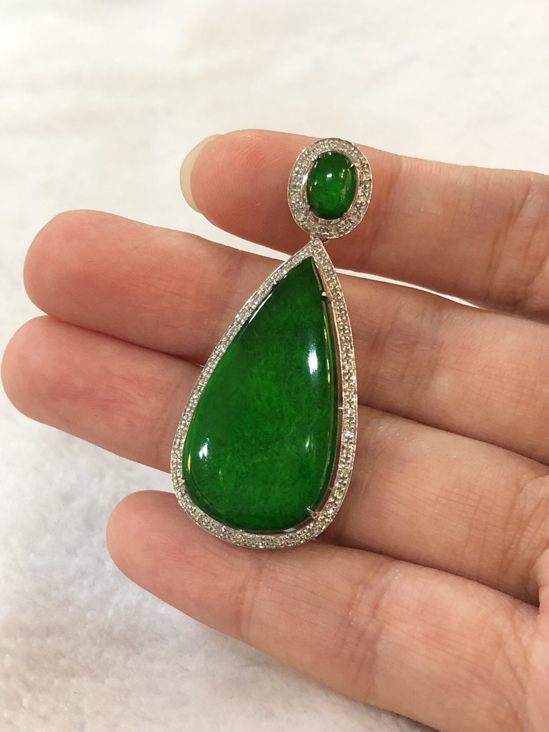 green-jade-pendant-100-type-a-jadeite-classicjade