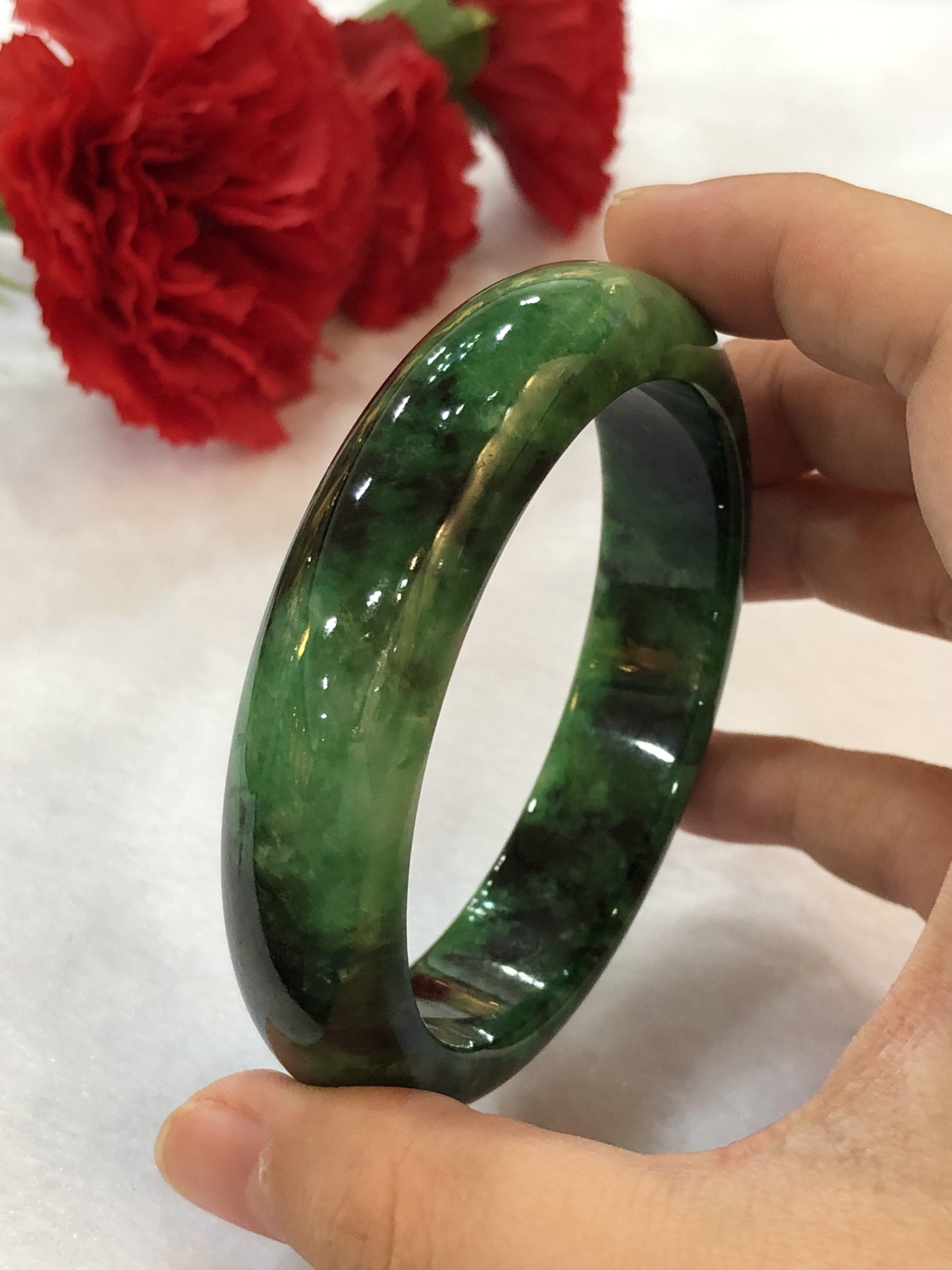Buy Green Jade Bracelet | Beyond Thoughts